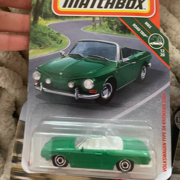 BUNDLE OF 8 MISC MATCHBOX CARS - Picture 2 of 9